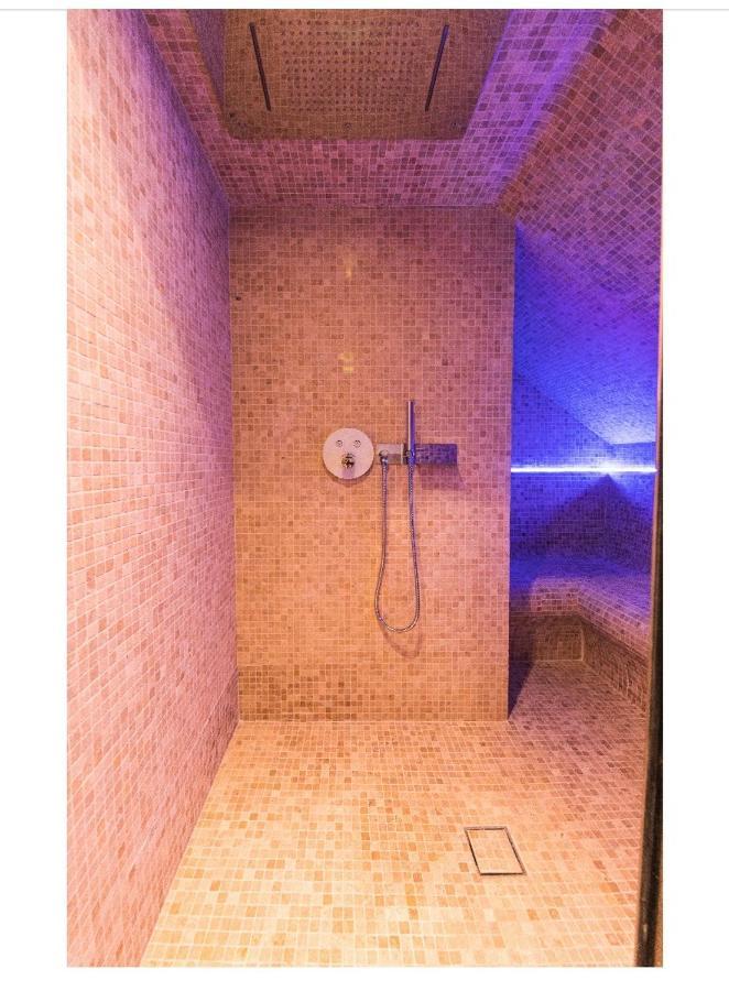 L'Evasion-Spa-Hammam-Sauna Illimite - 2 A 4 Pers Saint-Cyr-sur-Loire Kültér fotó